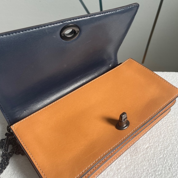 Coach Riley chain clutch - Picture 2 of 15